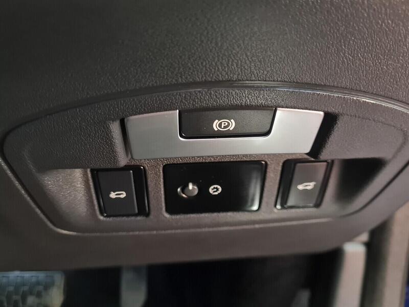 Jaguar 400 SE SUV 0.0 Automatic Electric