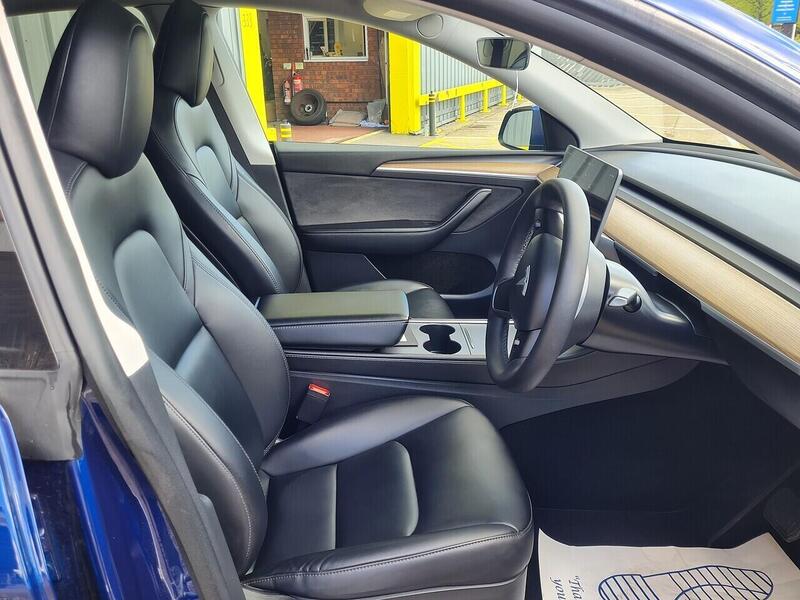 Tesla Long Range SUV 0.0 Automatic Electric
