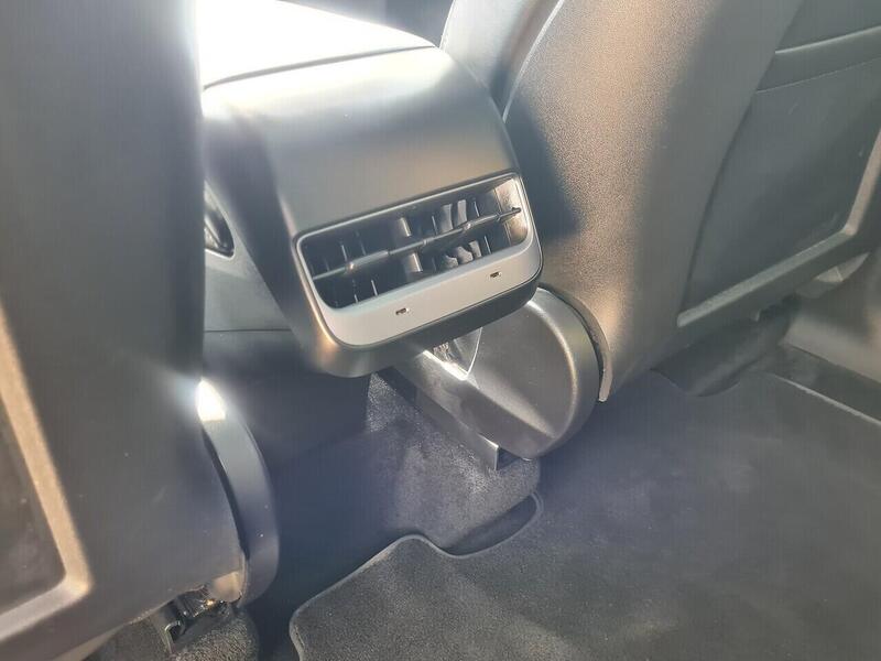 Tesla Long Range SUV 0.0 Automatic Electric