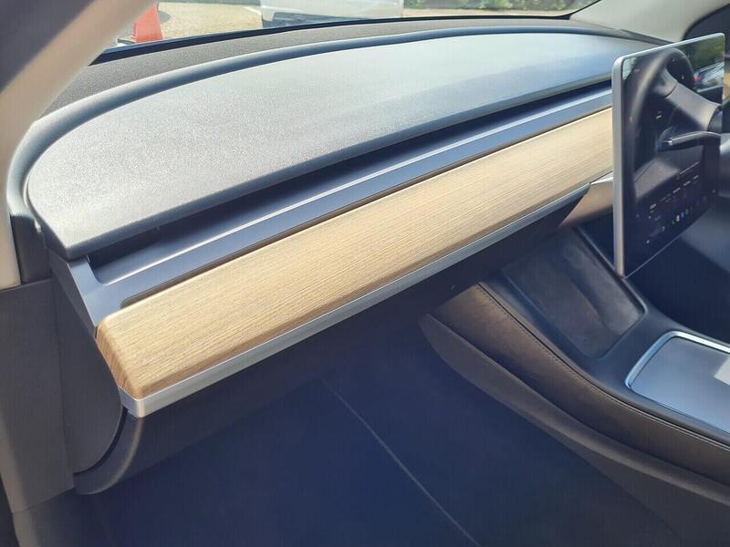 Tesla Long Range SUV 0.0 Automatic Electric
