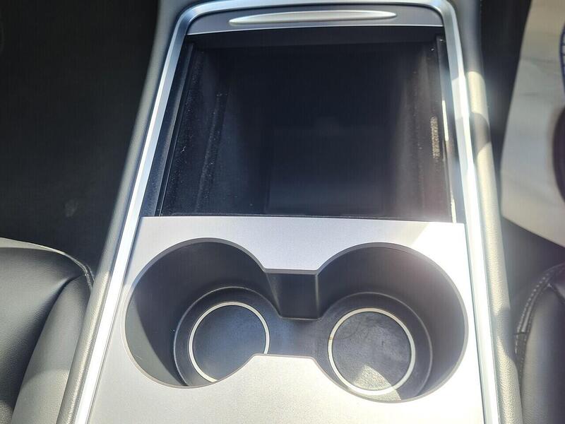 Tesla Long Range SUV 0.0 Automatic Electric
