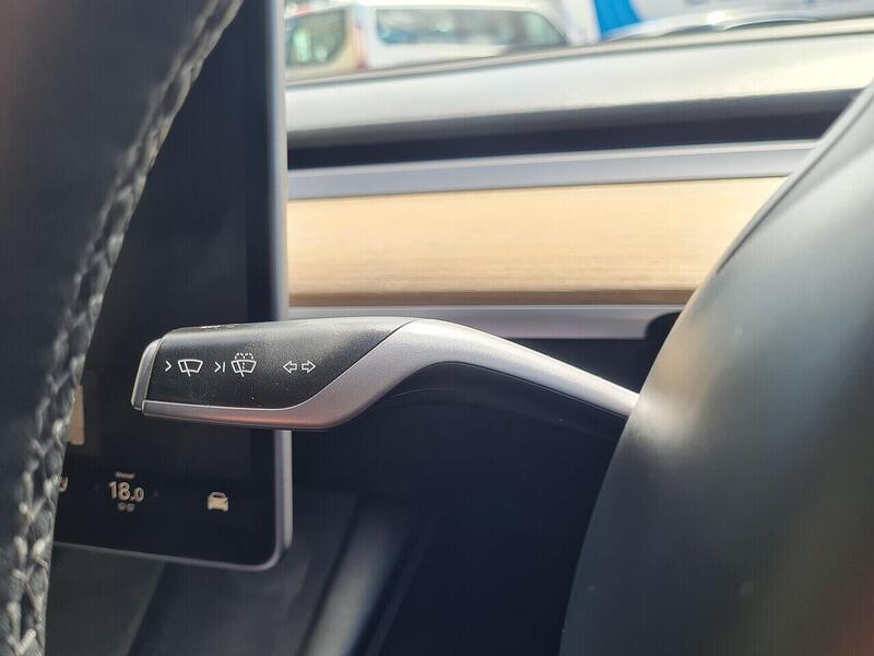 Tesla Long Range SUV 0.0 Automatic Electric