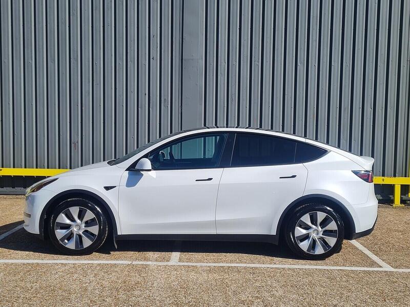 Tesla Long Range SUV 0.0 Automatic Electric