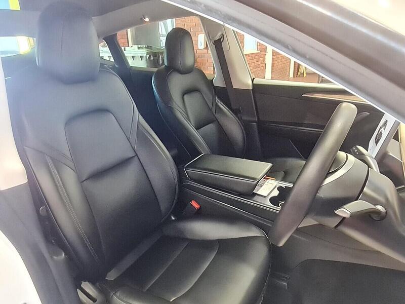 Tesla Long Range SUV 0.0 Automatic Electric