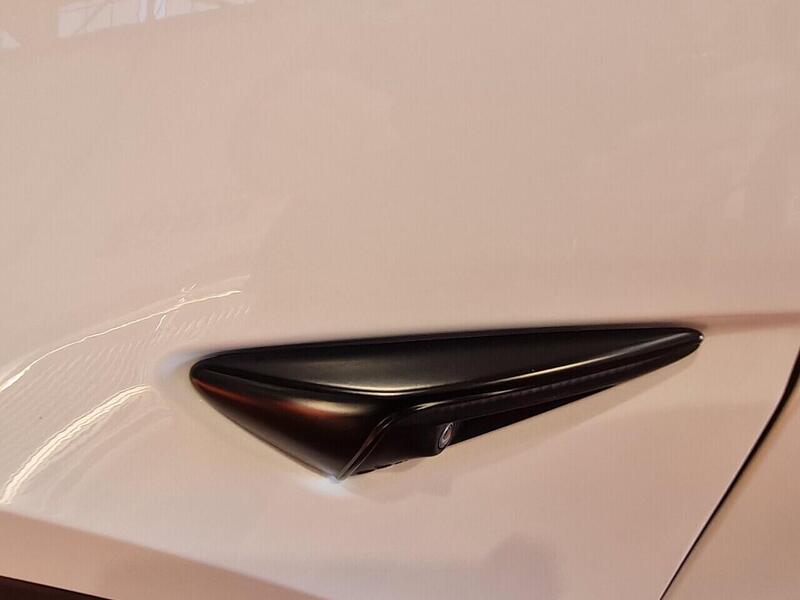 Tesla Long Range SUV 0.0 Automatic Electric