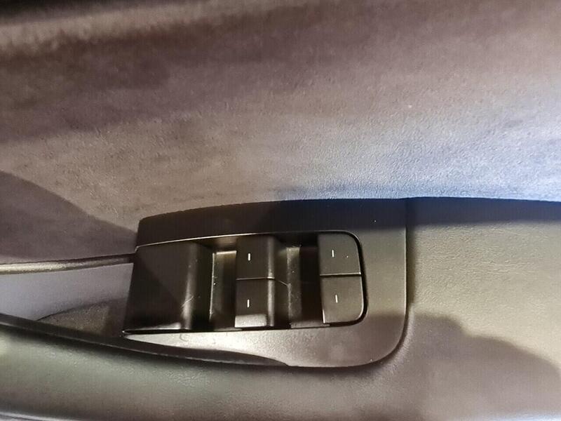 Tesla Long Range SUV 0.0 Automatic Electric