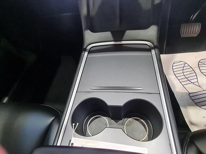 Tesla Long Range SUV 0.0 Automatic Electric