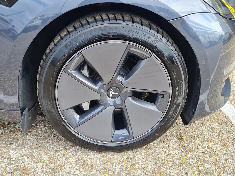 Tesla (Dual Motor) Long Range Saloon 4dr Electric Auto 4WDE (346 ps)