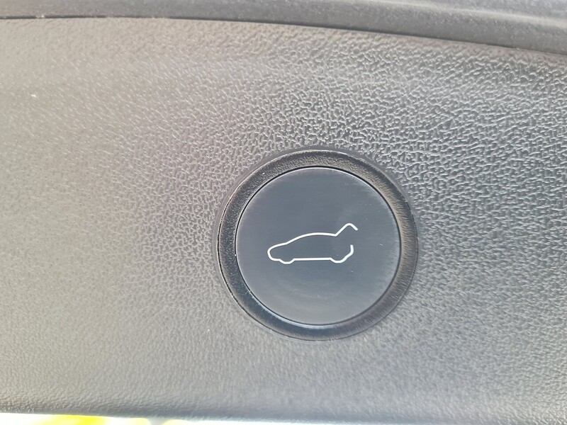 Tesla (Dual Motor) Long Range Saloon 4dr Electric Auto 4WDE (346 ps)