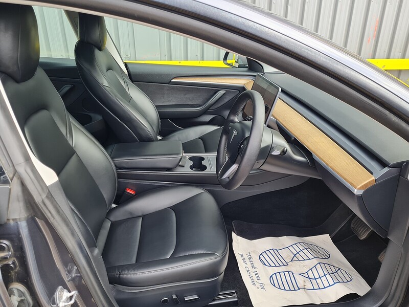 Tesla (Dual Motor) Long Range Saloon 4dr Electric Auto 4WDE (346 ps)