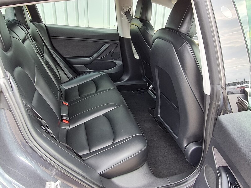 Tesla (Dual Motor) Long Range Saloon 4dr Electric Auto 4WDE (346 ps)