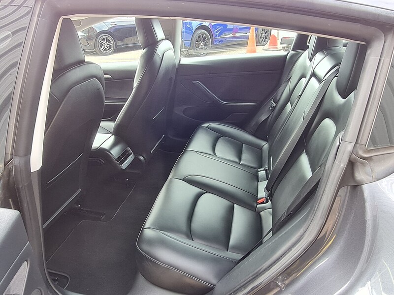 Tesla (Dual Motor) Long Range Saloon 4dr Electric Auto 4WDE (346 ps)