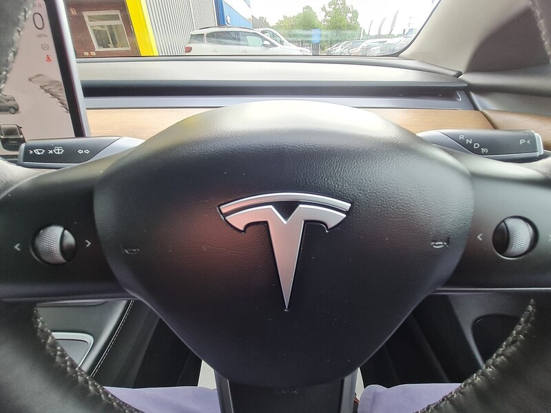 Tesla (Dual Motor) Long Range Saloon 4dr Electric Auto 4WDE (346 ps)