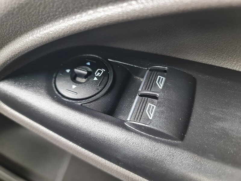 Ford 1.5 200 EcoBlue Limited Panel Van 5dr Diesel Manual L1 Euro 6 (s/s) (120 ps)