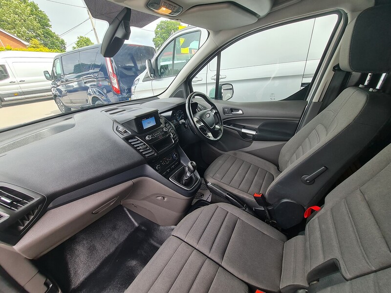 Ford 1.5 200 EcoBlue Limited Panel Van 5dr Diesel Manual L1 Euro 6 (s/s) (120 ps)