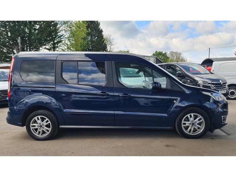 Ford 1.5 EcoBlue Titanium MPV 5dr Diesel Auto Euro 6 (s/s) (120 ps)