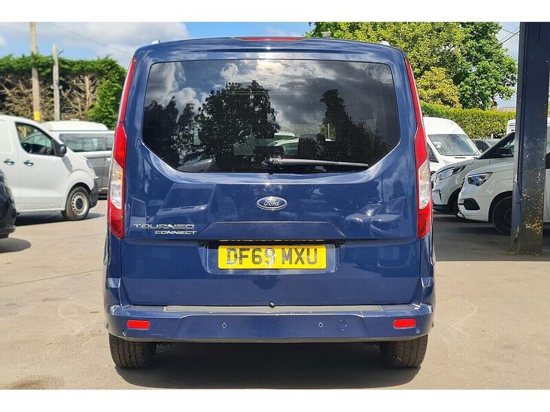 Ford 1.5 EcoBlue Titanium MPV 5dr Diesel Auto Euro 6 (s/s) (120 ps)