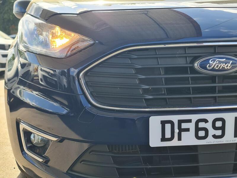 Ford 1.5 EcoBlue Titanium MPV 5dr Diesel Auto Euro 6 (s/s) (120 ps)