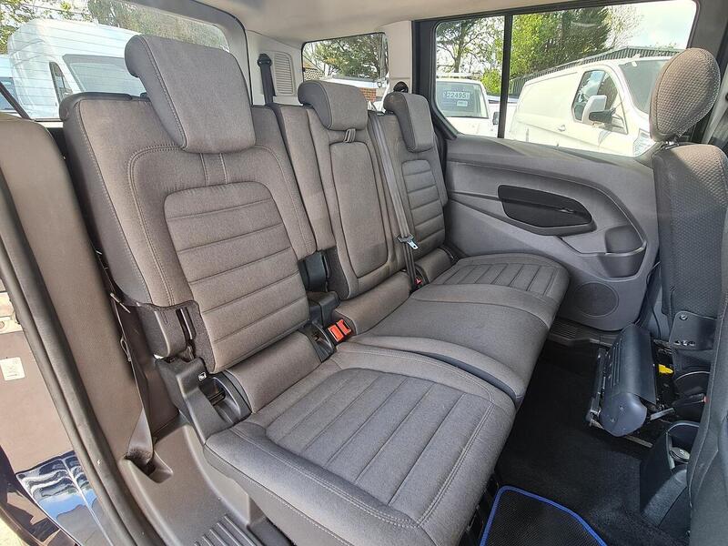 Ford 1.5 EcoBlue Titanium MPV 5dr Diesel Auto Euro 6 (s/s) (120 ps)