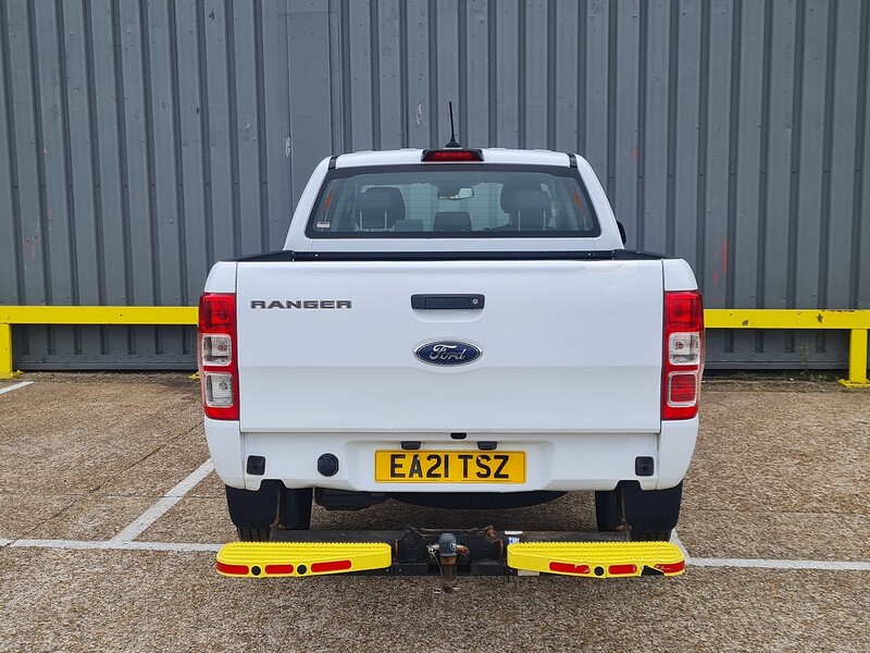 Ford 2.0 EcoBlue XL Pickup Double Cab 4dr Diesel Manual 4WD Euro 6 (s/s) (170 ps)