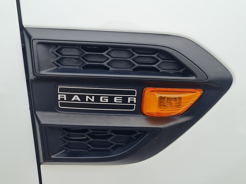 Ford 2.0 EcoBlue XL Pickup Double Cab 4dr Diesel Manual 4WD Euro 6 (s/s) (170 ps)