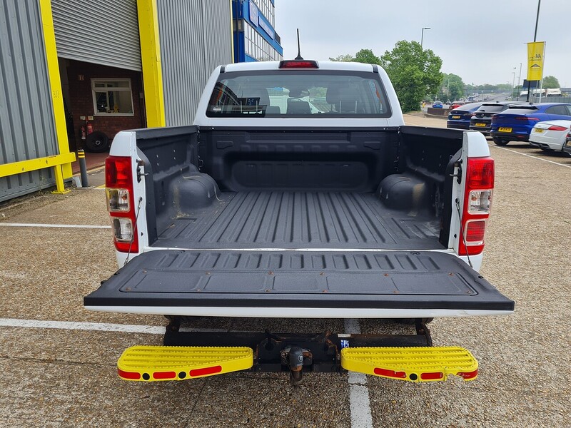 Ford 2.0 EcoBlue XL Pickup Double Cab 4dr Diesel Manual 4WD Euro 6 (s/s) (170 ps)