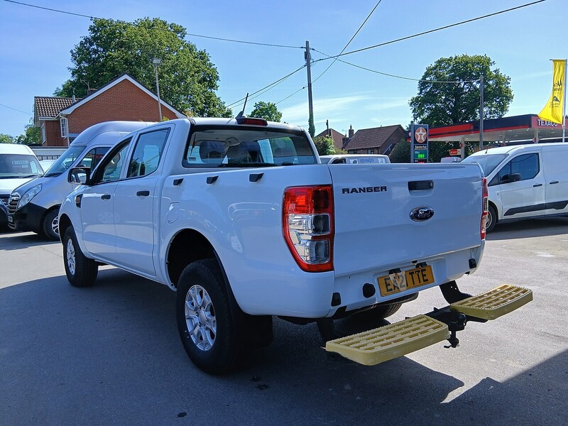 Ford 2.0 EcoBlue XL Pickup Double Cab 4dr Diesel Manual 4WD Euro 6 (s/s) (170 ps)