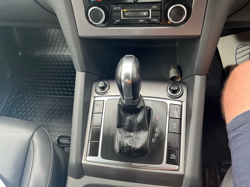 Volkswagen 2.0 BiTDI BlueMotion Tech Highline Pickup Double Cab 4dr Diesel Auto 4Motion Euro 5 (s/s) (180 ps)