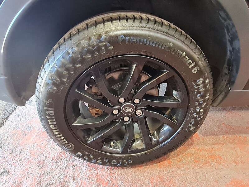 Land Rover 2.0 TD4 SE Tech SUV 5dr Diesel Manual 4WD Euro 6 (s/s) (180 ps)