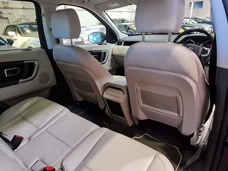 Land Rover 2.0 TD4 SE Tech SUV 5dr Diesel Manual 4WD Euro 6 (s/s) (180 ps)