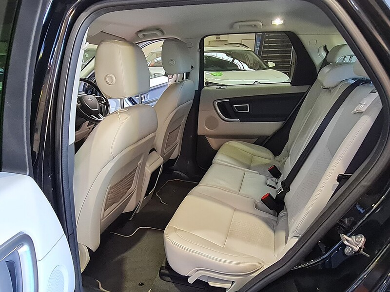 Land Rover 2.0 TD4 SE Tech SUV 5dr Diesel Manual 4WD Euro 6 (s/s) (180 ps)