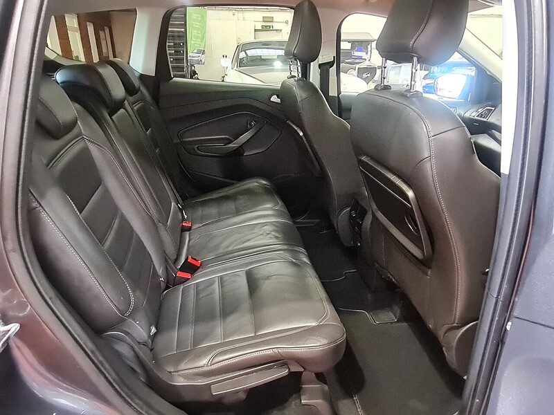 Ford 2.0 TDCi Titanium X SUV 5dr Diesel Powershift Euro 6 (120 ps)