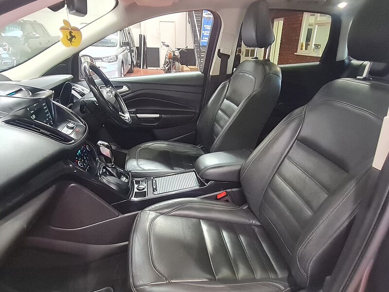 Ford 2.0 TDCi Titanium X SUV 5dr Diesel Powershift Euro 6 (120 ps)