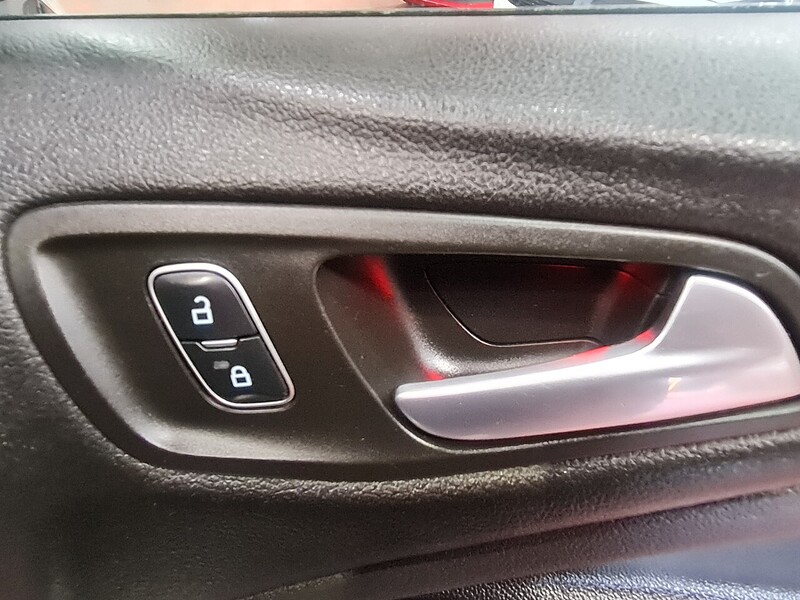 Ford 2.0 TDCi Titanium X SUV 5dr Diesel Powershift Euro 6 (120 ps)