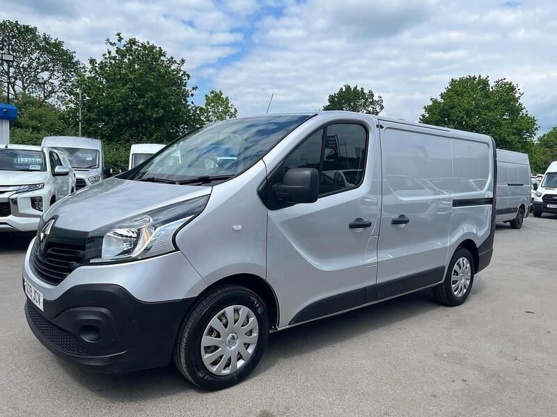 Renault 1.6 dCi 27 Business Panel Van 5dr Diesel Manual SWB Standard Roof Euro 6 (120 ps)