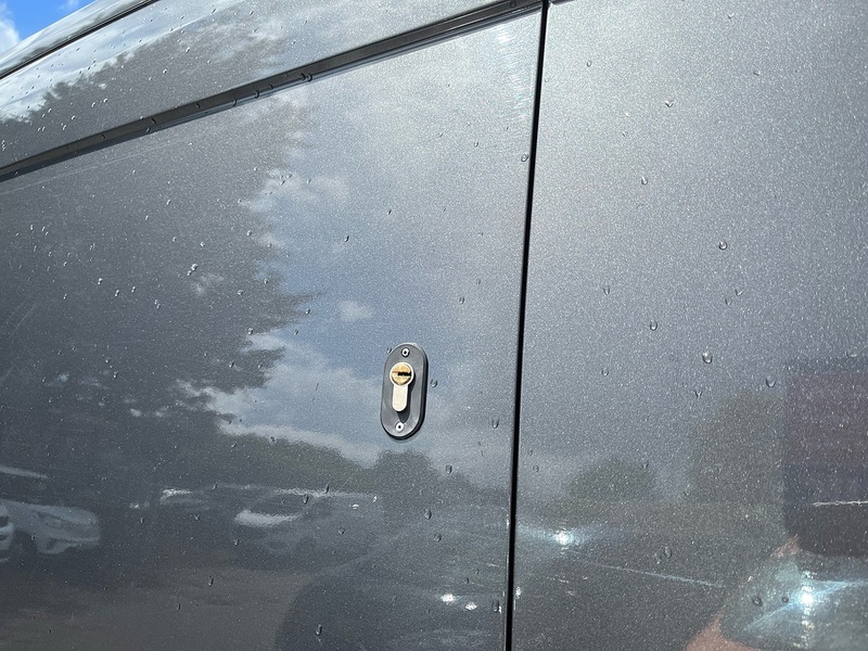 Ford 2.0 350 EcoBlue Limited Panel Van 5dr Diesel Auto FWD L3 H2 Euro 6 (s/s) (170 ps)
