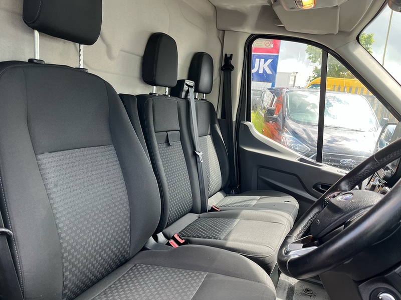 Ford 2.0 350 EcoBlue Limited Panel Van 5dr Diesel Auto FWD L3 H2 Euro 6 (s/s) (170 ps)