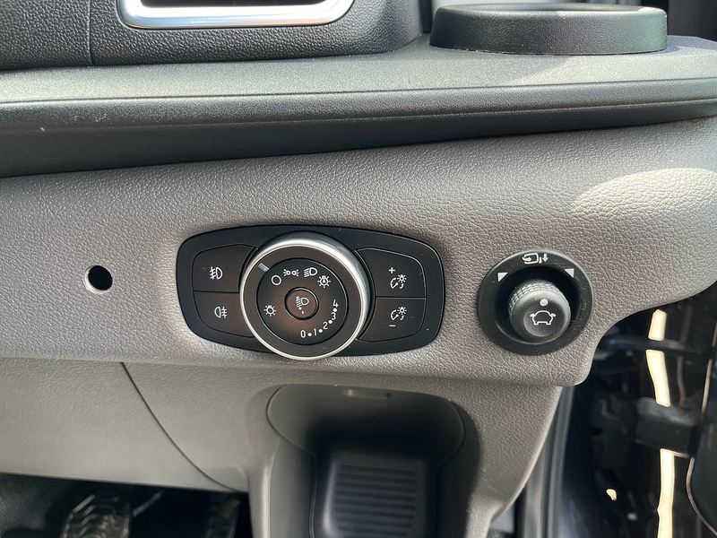Ford 2.0 350 EcoBlue Limited Panel Van 5dr Diesel Auto FWD L3 H2 Euro 6 (s/s) (170 ps)
