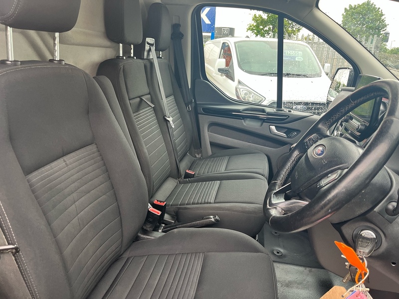 Ford 2.0 300 EcoBlue Limited Panel Van 5dr Diesel Manual L1 H1 Euro 6 (s/s) (130 ps)