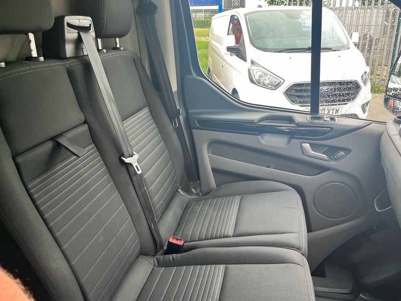 Ford 2.0 300 EcoBlue Limited Panel Van 5dr Diesel Manual L1 H1 Euro 6 (s/s) (130 ps)