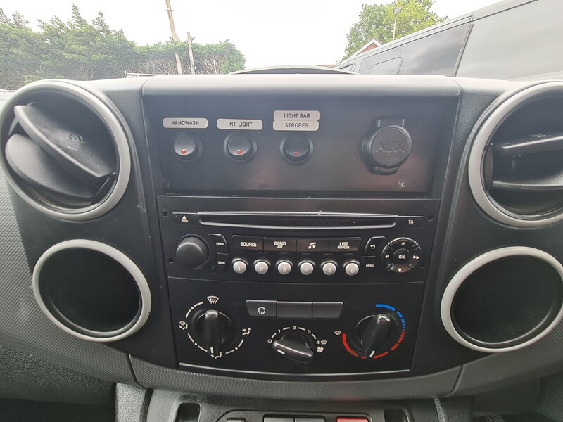 Peugeot 1.6 BlueHDi 756 S Panel Van 6dr Diesel Manual L2 (112 g/km, 97.64 bhp)