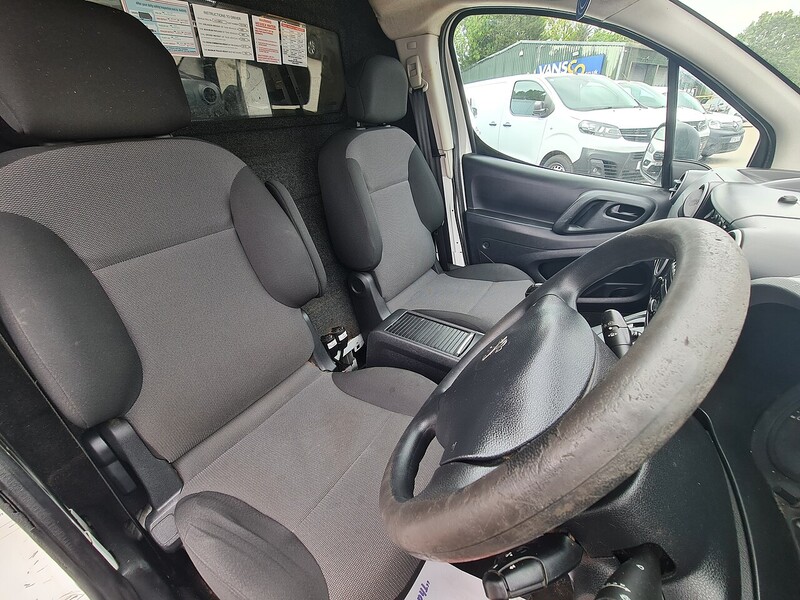 Peugeot 1.6 BlueHDi 756 S Panel Van 6dr Diesel Manual L2 (112 g/km, 97.64 bhp)