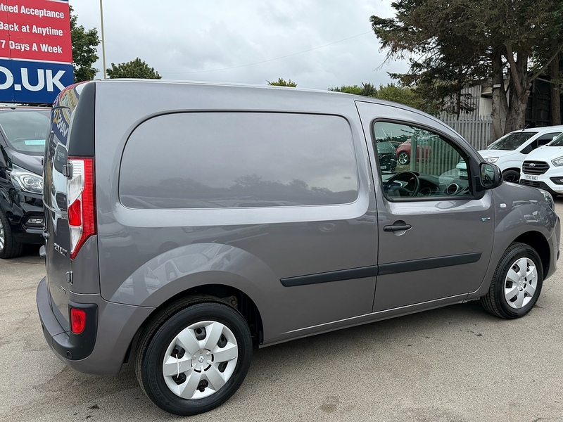 Renault ZE ML20 33kWh Business+ Panel Van 4dr Electric Auto MWB (i) (60 ps)