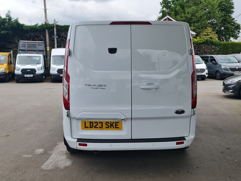Ford 2.0 300 EcoBlue Limited Panel Van 5dr Diesel Manual L2 H1 Euro 6 (s/s) (130 ps)