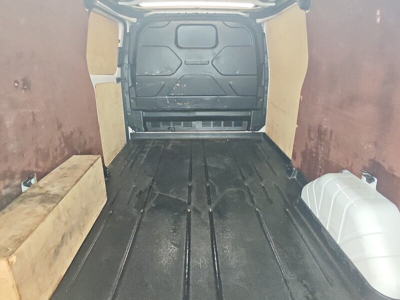 Ford 2.0 300 EcoBlue Limited Panel Van 5dr Diesel Manual L2 H1 Euro 6 (s/s) (130 ps)
