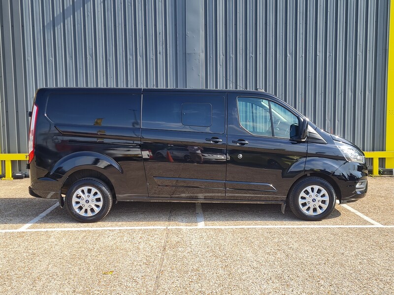 Ford 320 EcoBlue Limited Combi Van 2.0 Automatic Diesel