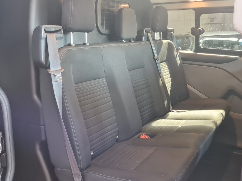 Ford 320 EcoBlue Limited Combi Van 2.0 Automatic Diesel