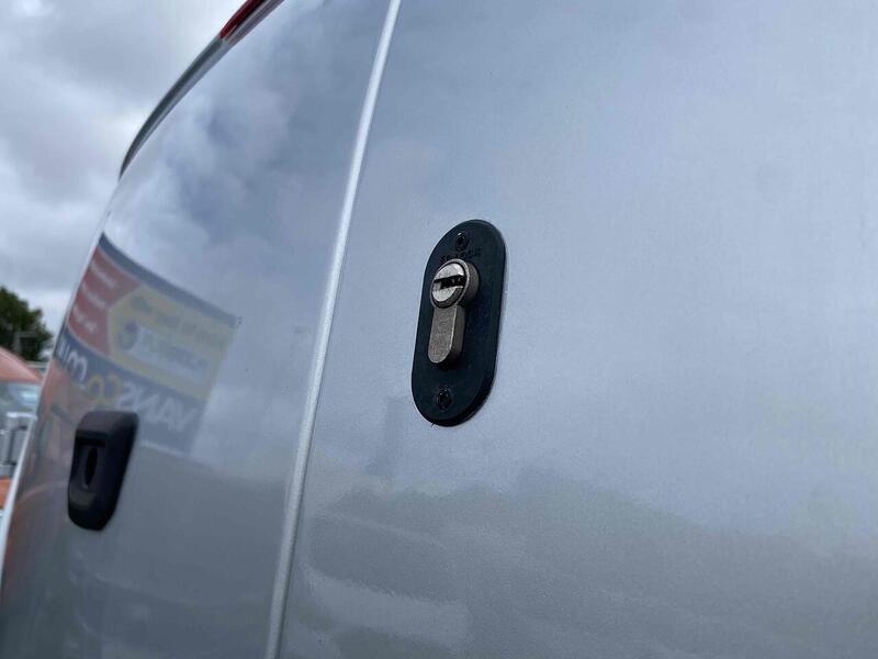 Ford 2.0 300 EcoBlue Limited Panel Van 5dr Diesel Manual L2 H1 Euro 6 (s/s) (170 ps)