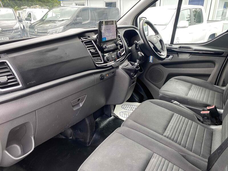 Ford 2.0 300 EcoBlue Limited Panel Van 5dr Diesel Manual L2 H1 Euro 6 (s/s) (170 ps)