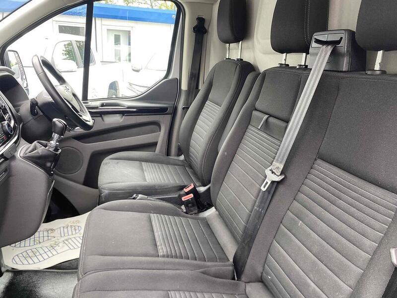 Ford 2.0 300 EcoBlue Limited Panel Van 5dr Diesel Manual L2 H1 Euro 6 (s/s) (170 ps)